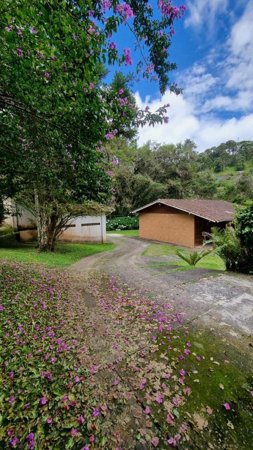 Confortavel Casa Com Lareira 10Min Capivari Campos do Jordão المظهر الخارجي الصورة